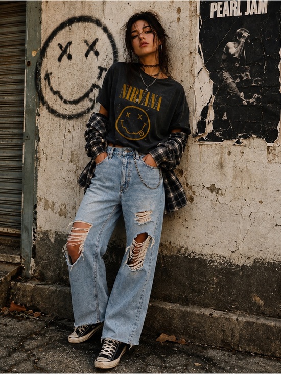 Etica Denim - ETICA 90s Grunge Distressed Jeans Women’s Light Wash Ripped Wide Leg Raw Hem NWT